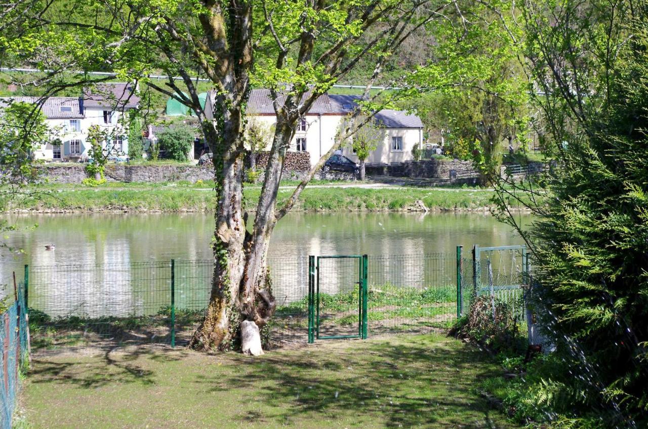 Le Doux Rivage, Proche De Charleville, Jardin Et Acces A La Voie Verte Joigny-sur-Meuse Екстер'єр фото