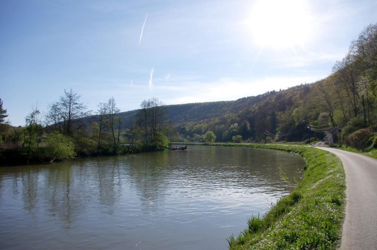 Le Doux Rivage, Proche De Charleville, Jardin Et Acces A La Voie Verte Joigny-sur-Meuse Екстер'єр фото